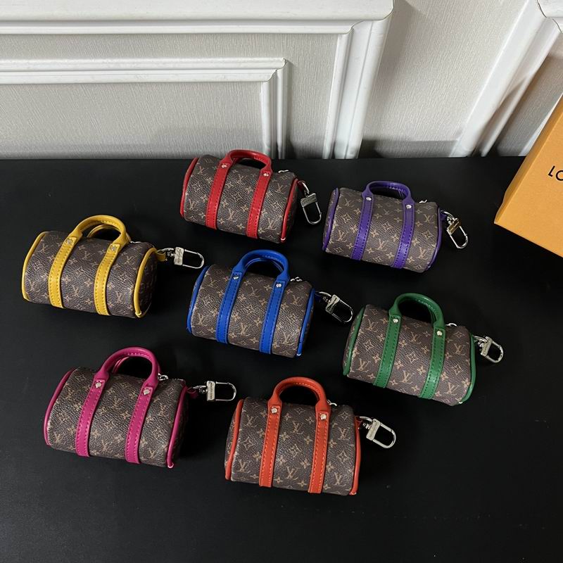 LV keyring lyh40